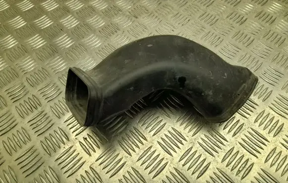 Porsche Panamera (970) Air intake hose/pipe 970110272