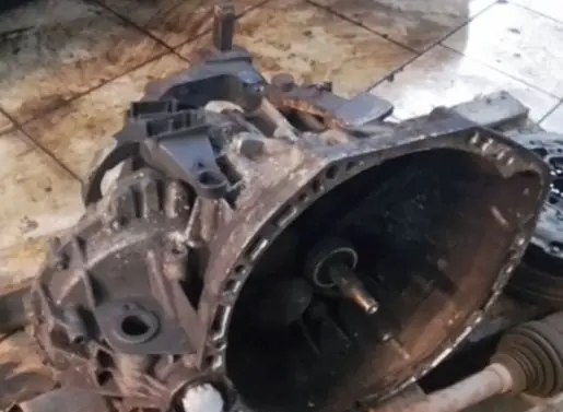 Manual 6 speed gearbox