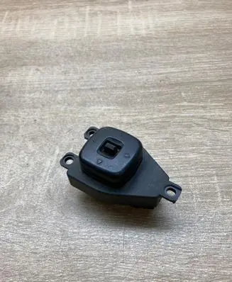 Mazda 3 I Wing mirror switch BJOE66600 03200320