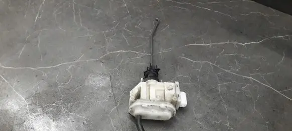 Volkswagen PASSAT B3 Fuel tank cap lock motor 357862153C