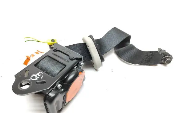 Nissan Navara D23 Rear seatbelt 6998906 5034L8V1ZH 308466699J