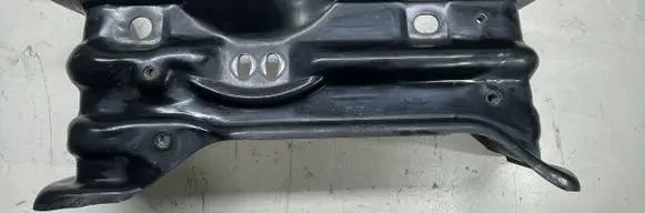 Dodge Durango Gearbox mounting bracket 68229952AA 2525C