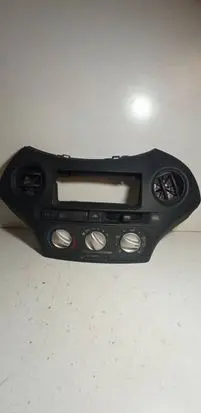 Toyota Yaris Climate control unit 7591970010