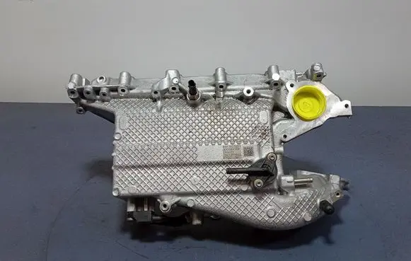 Skoda Superb B8 (3V) Intake manifold 05L129766Q