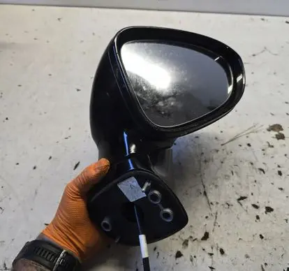 Opel Zafira C Front door electric wing mirror