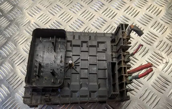 Audi A3 S3 8P Fuse module 017183071 1K0937125A