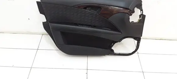 Mercedes-Benz E W211 Front door card panel trim A2117205362