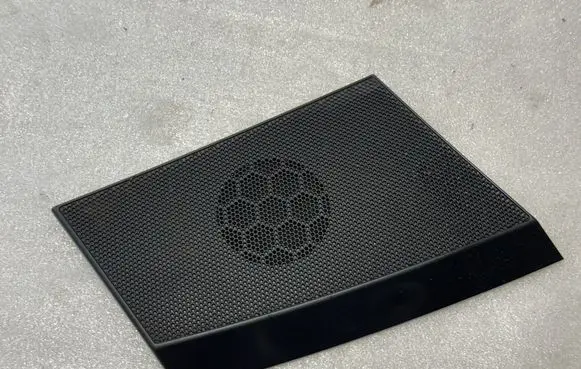 Side speaker trim/cover