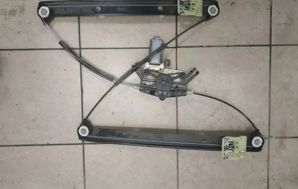 Audi Q5 SQ5 Front door electric window regulator 80A837461A