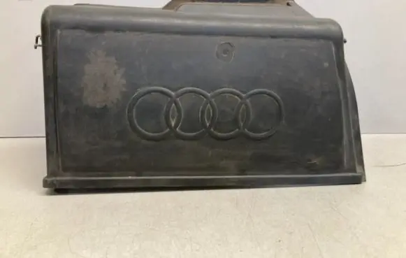 Audi 80 90 B3 Battery box tray cover/lid 893915437
