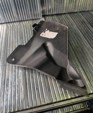 Mercedes-Benz C W203 Engine bonnet/hood lock trim molding A2038301513