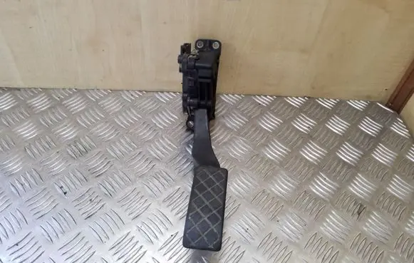Volkswagen Transporter - Caravelle T5 Accelerator throttle pedal 7H1721503 6PV00849503