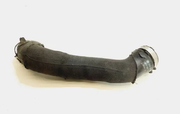 Audi A8 S8 D3 4E Intercooler hose/pipe 4E0145737M