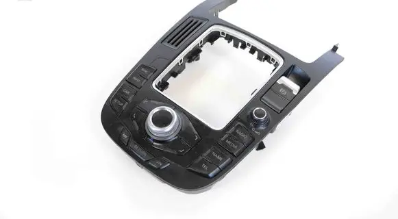 Head unit multimedia control