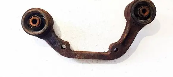 Nissan X-Trail T30 Engine mount bracket 1Z18 K31