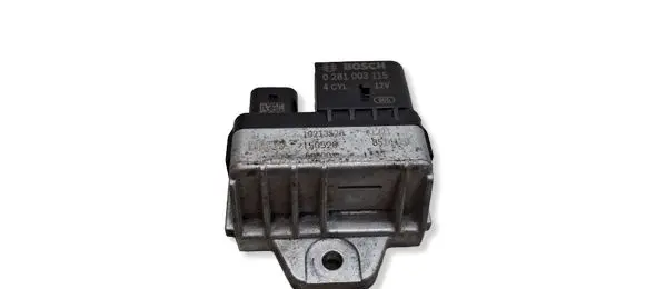 BMW 5 F10 F11 Glow plug pre-heat relay 8514120
