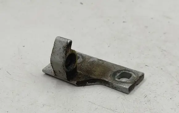 BMW 7 E65 E66 Rear door lower hinge