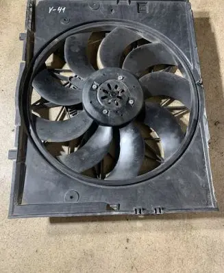 BMW 6 E63 E64 Radiator cooling fan shroud 7514181