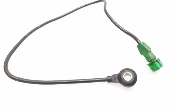 Volkswagen Touareg I Detonation knock sensor 054905377H