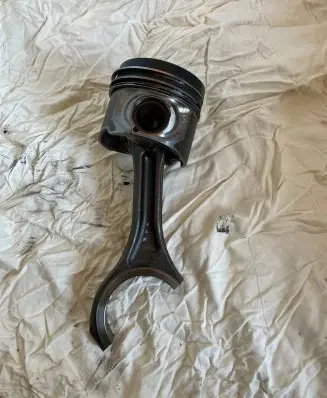 Audi A6 S6 C6 4F Piston R027