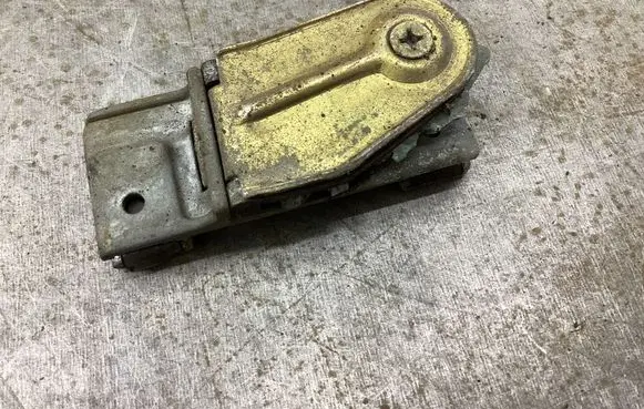 Mercedes-Benz W123 Front door window/glass (coupe) 1237250232