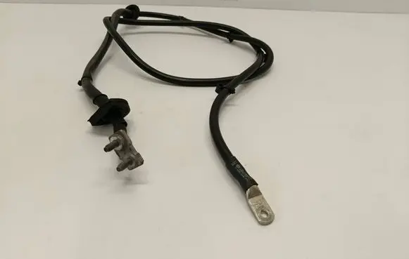 Volkswagen Touareg II Positive cable (battery) 7P0971599C