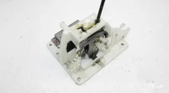Mitsubishi Pajero Gear shifter/selector