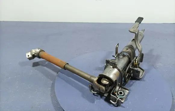 Mitsubishi Colt Steering wheel axle