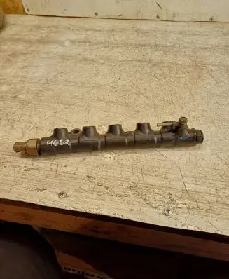 Toyota Corolla Verso E121 Fuel main line pipe
