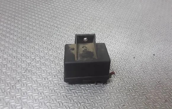 Glow plug pre-heat relay