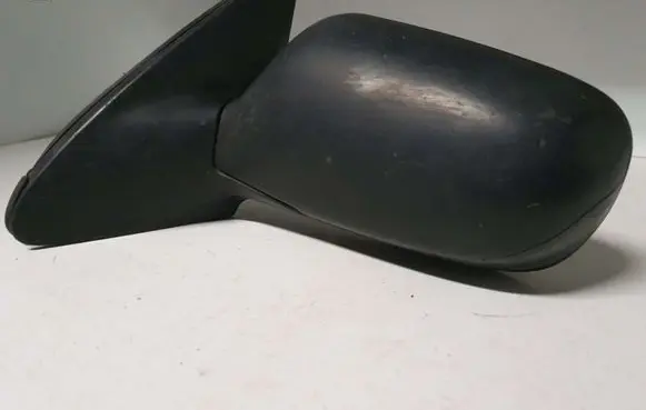 Mazda 323 F Front door electric wing mirror E13013239
