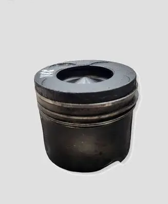BMW X3 E83 Piston M47