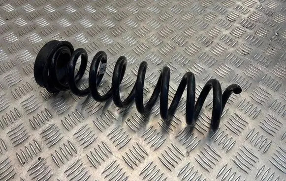 BMW 3 F30 F35 F31 Rear coil spring 676441905 3353 07020