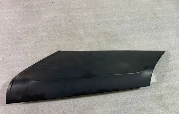 (D)pillar trim (top)