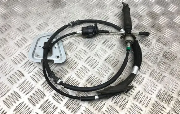 Lexus RX 450H Gear shift cable linkage