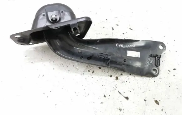 Volkswagen PASSAT B8 Rear upper control arm/wishbone 9Q0505226