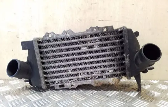 Opel Vectra B Intercooler radiator 52475657