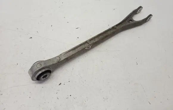 Dodge Challenger Rear upper control arm/wishbone 68210633AA