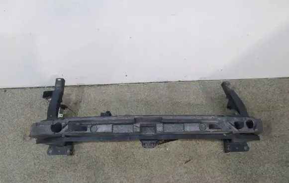 Volkswagen Golf VII Front bumper support beam 