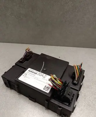 Nissan Qashqai Comfort/convenience module 284B2BR00A 5WK50366