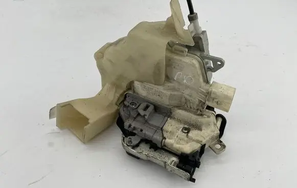 Audi A7 S7 4G Front door lock 8J2837016C