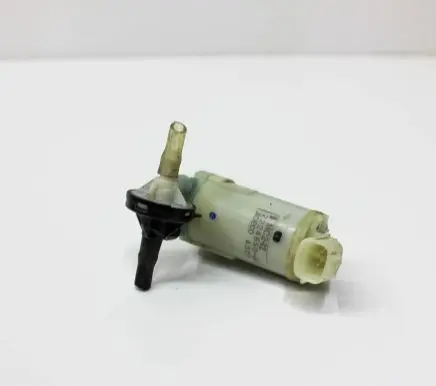 Nissan Leaf I (ZE0) Windscreen/windshield washer pump 2224650A