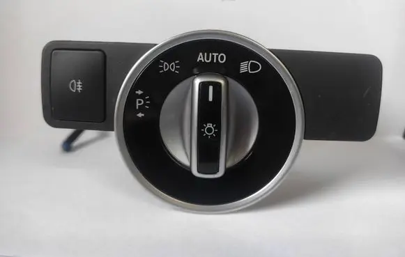Mercedes-Benz E W212 Light switch A2129050551 10091531