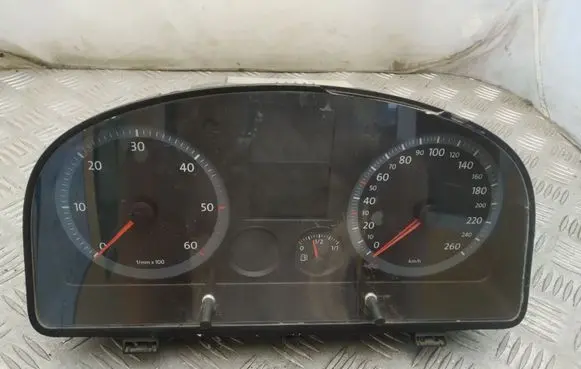 Volkswagen Caddy Speedometer (instrument cluster) 2K0920843A