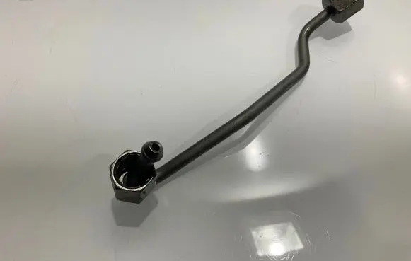Mercedes-Benz E W211 Fuel injector supply line/pipe 