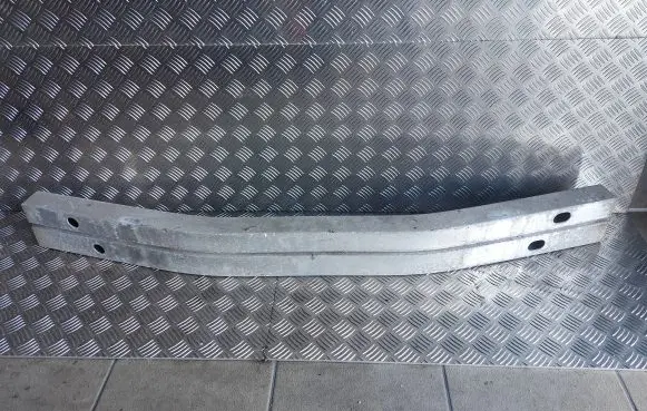 Nissan Leaf I (ZE0) Front bumper cross member