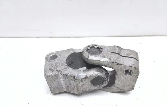 Volvo XC90 Steering column universal joint