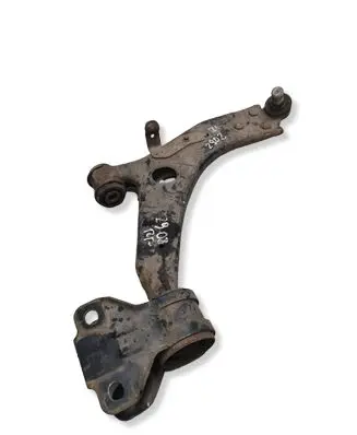 Volvo V40 Cross country Front lower control arm/wishbone AV613A262DA