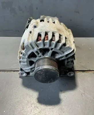 Peugeot 5008 Generator/alternator 2605547B 9664779680 FG15C13