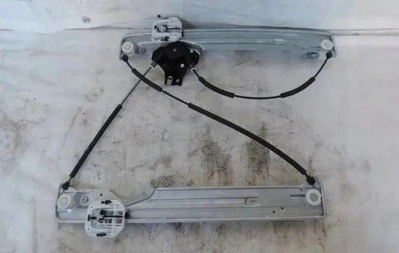 Ford Kuga II Front window lifting mechanism without motor KAL1408